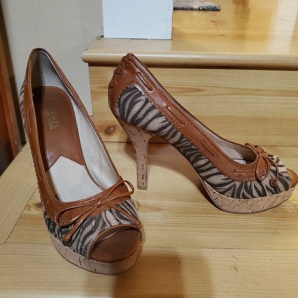 Michael Kors Canvas Safari OpenToe Stilletto Heels - Picture 1 of 11